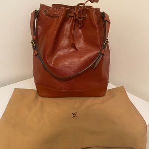 Authentic Louis Vuitton Epi Noe bag XL